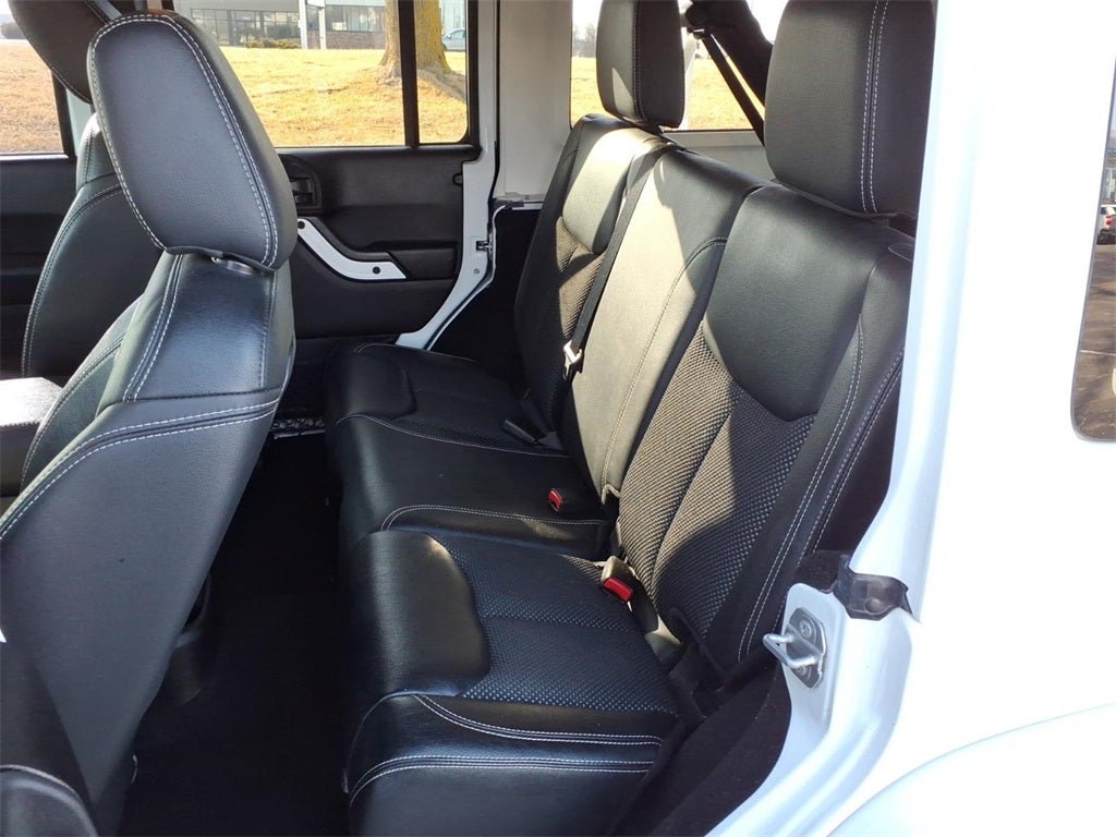 2015 Jeep Wrangler Unlimited Sahara Altitude