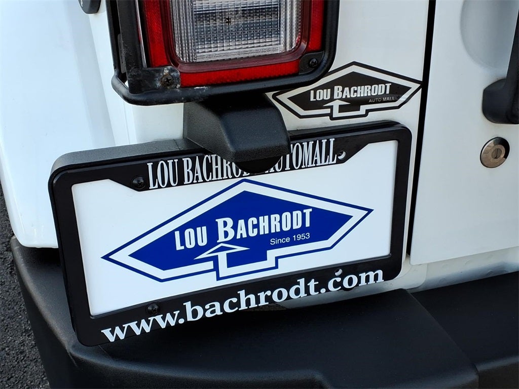 2015 Jeep Wrangler Unlimited Sahara Altitude