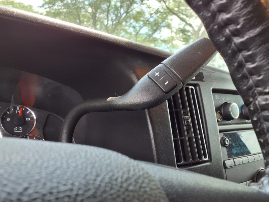 2024 Chevrolet Express 2500 Work Van Cargo