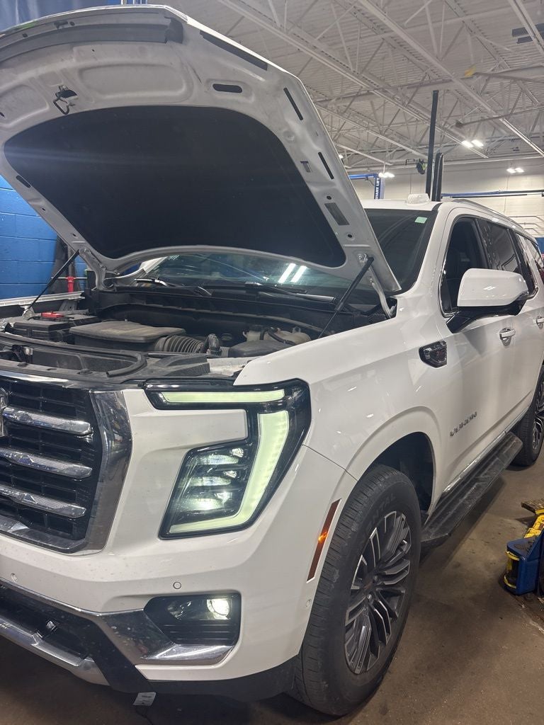 2025 GMC Yukon Elevation