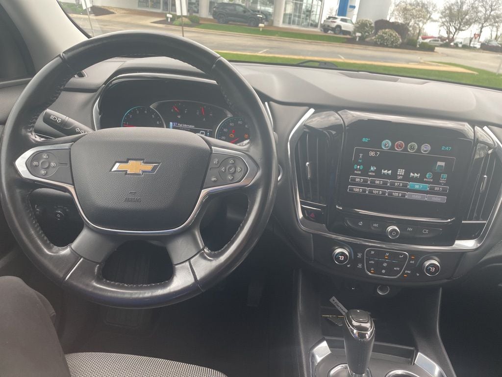 2018 Chevrolet Traverse LT Cloth w/1LT