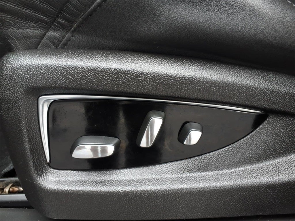 2017 Cadillac Escalade ESV Luxury