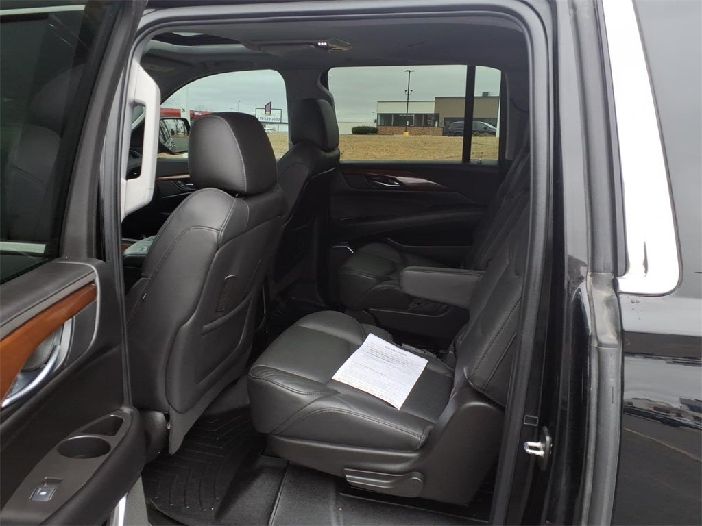 2017 Cadillac Escalade ESV Luxury