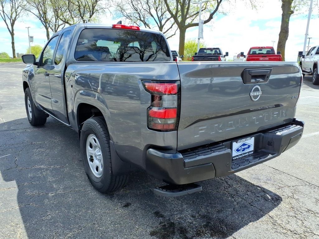 2022 Nissan Frontier S