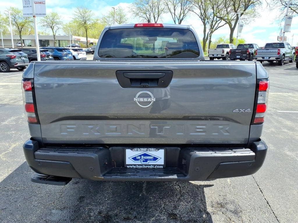 2022 Nissan Frontier S