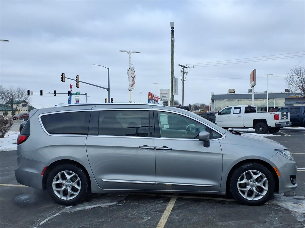 2018 Chrysler Pacifica Touring L Plus
