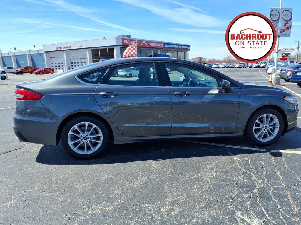 2020 Ford Fusion SE