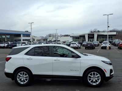 2022 Chevrolet Equinox LS