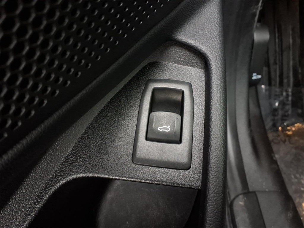 2024 BMW 3 Series 330i xDrive