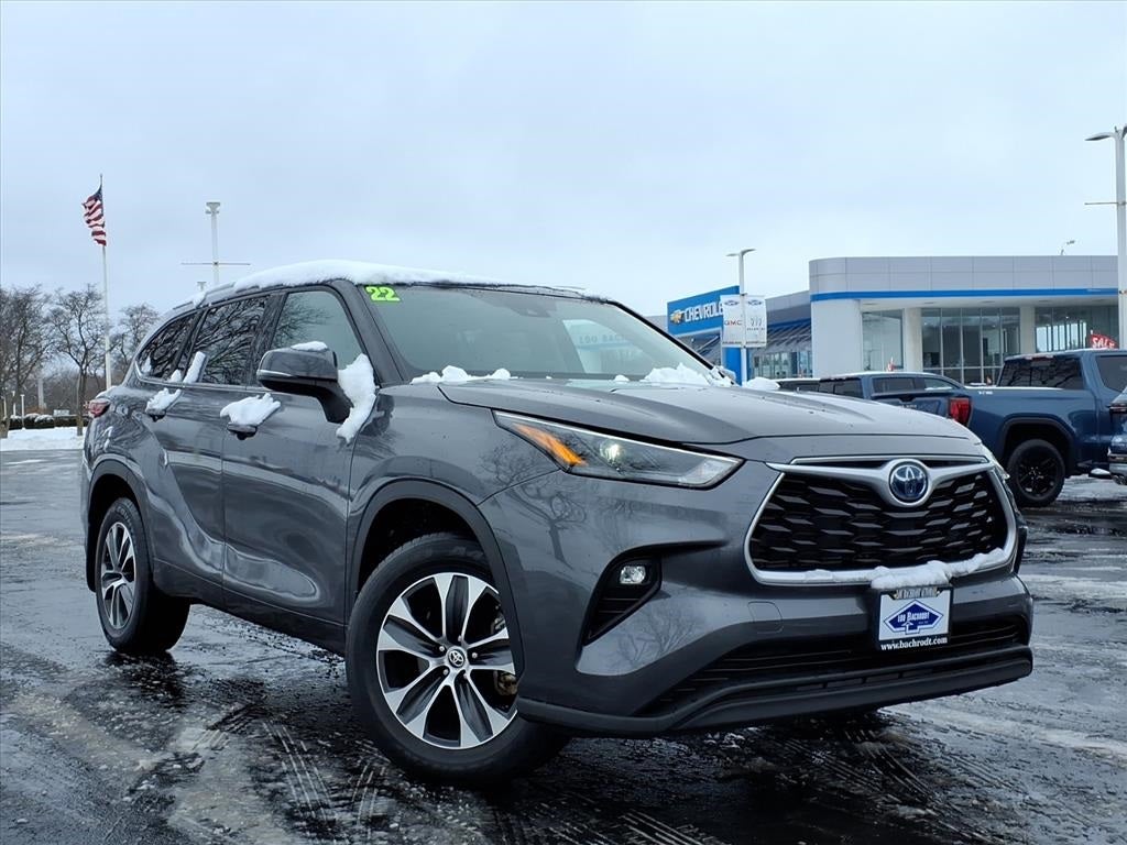 2022 Toyota Highlander Hybrid XLE