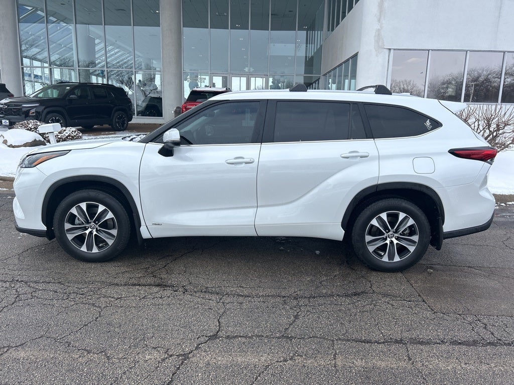 2023 Toyota Highlander Hybrid XLE