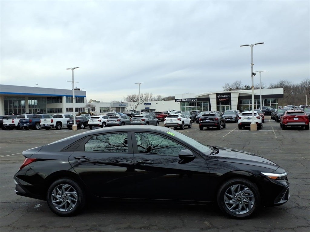 2024 Hyundai Elantra SEL