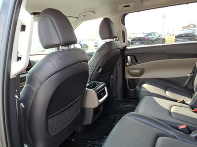 2025 Kia Carnival Hybrid EX