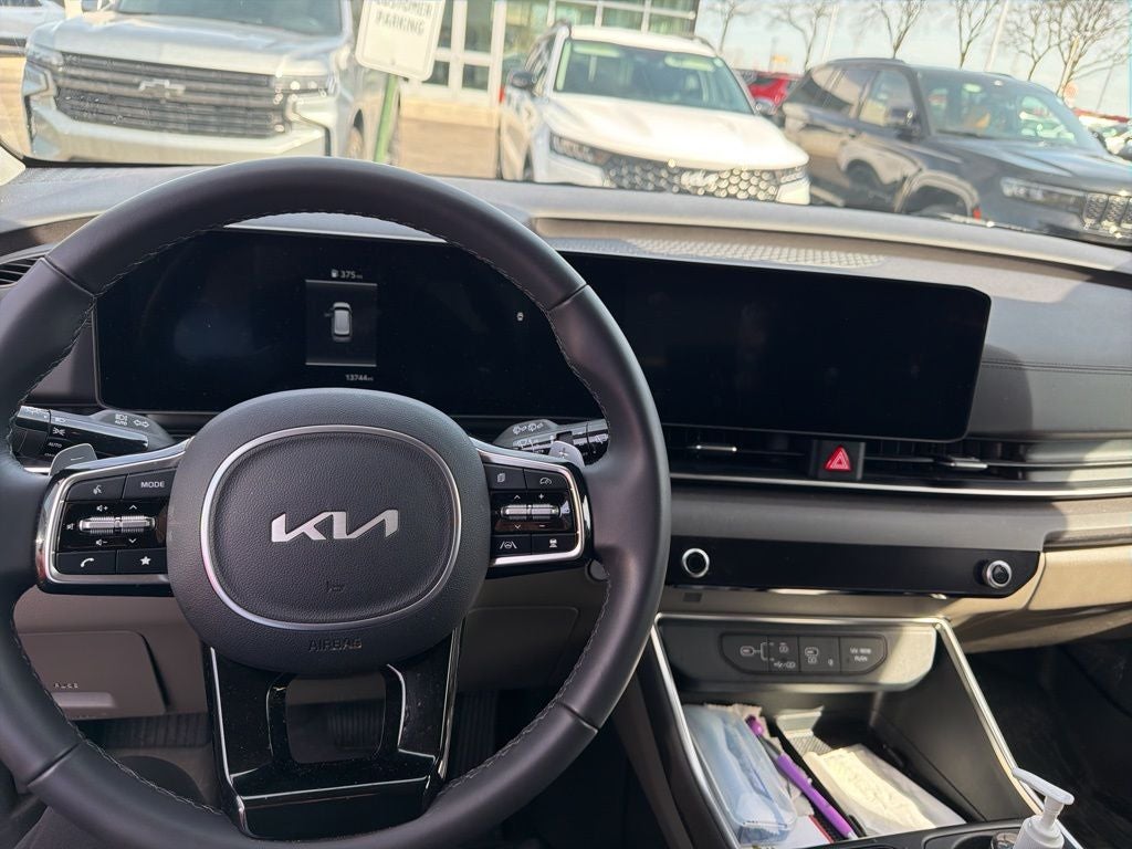 2025 Kia Carnival Hybrid EX