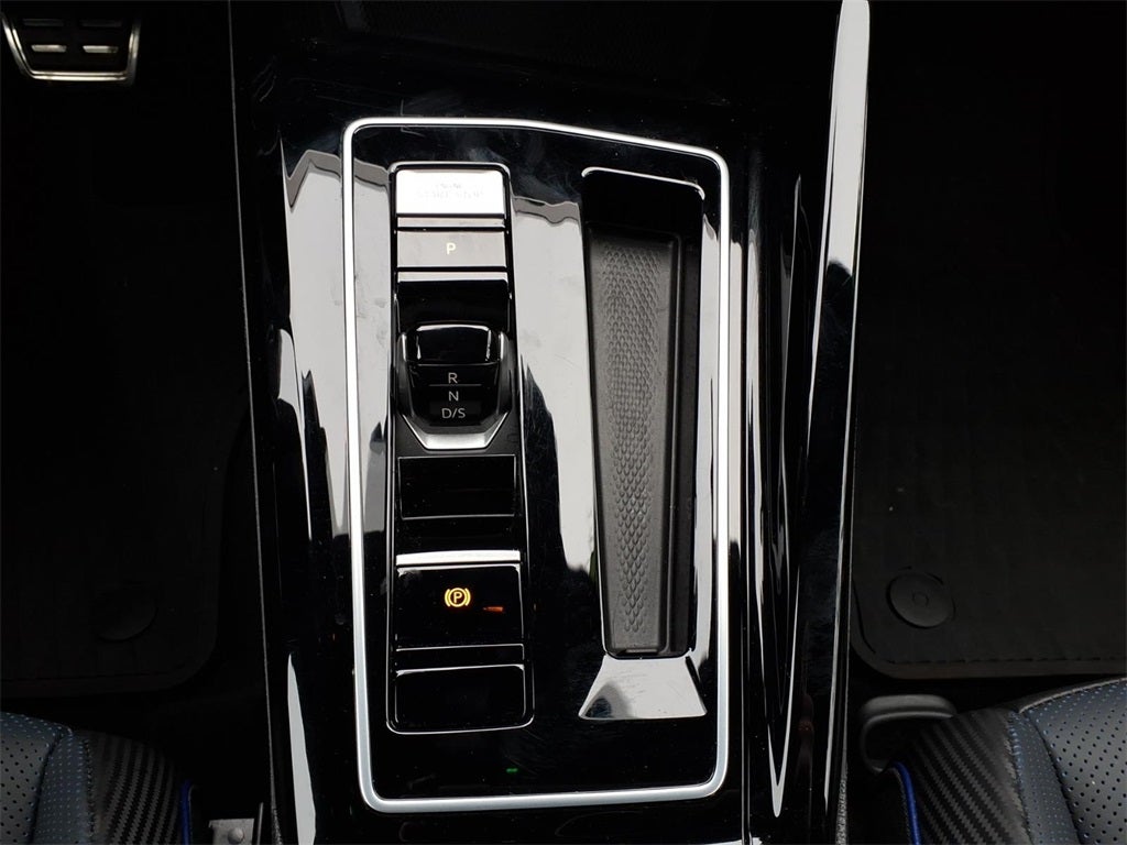 2023 Volkswagen Golf R 2.0T