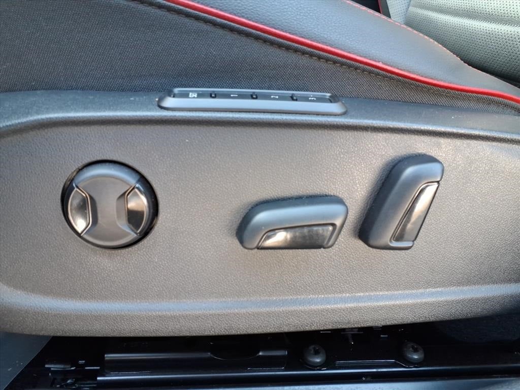 2024 Volkswagen Golf GTI Autobahn