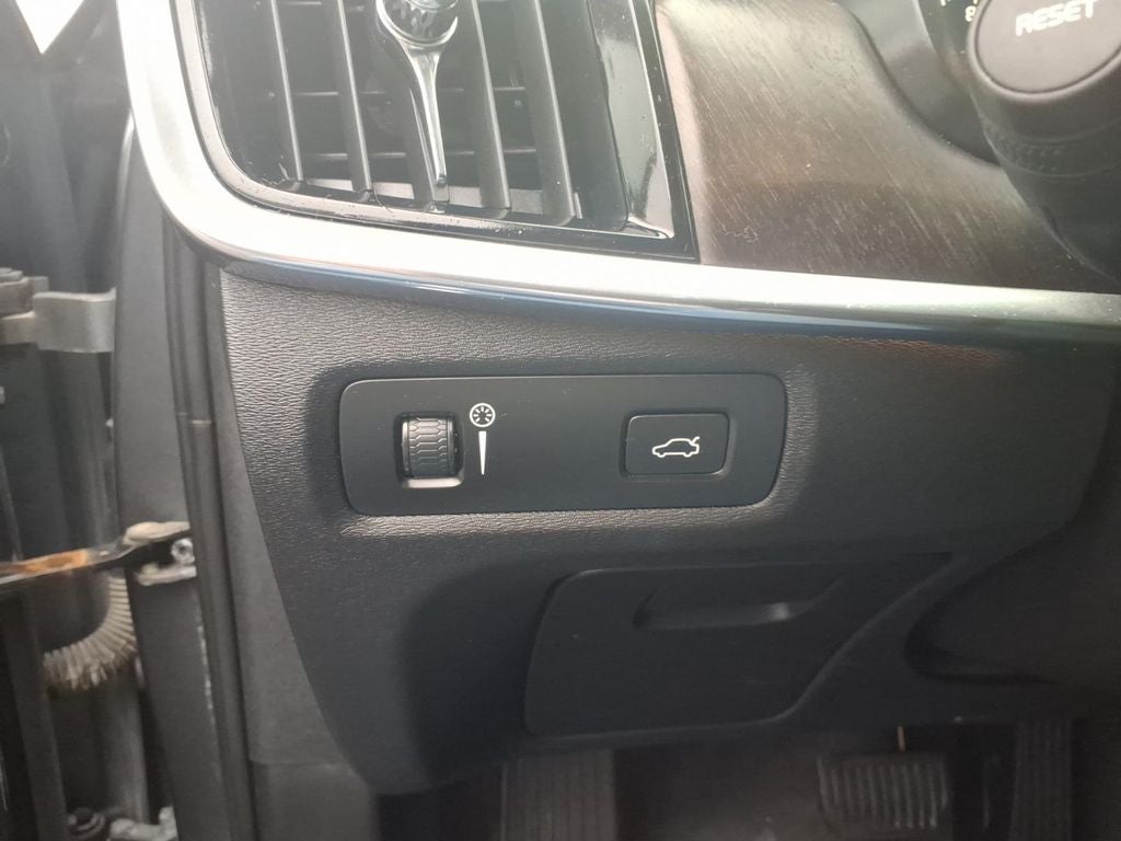 2018 Volvo V90 Cross Country T6 AWD