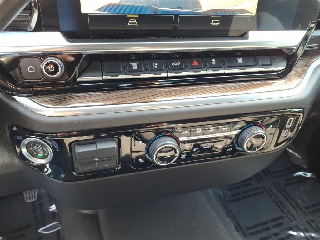 2025 Chevrolet Silverado LT