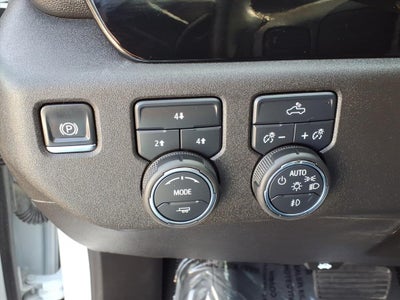 2025 Chevrolet Silverado LT
