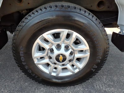 2025 Chevrolet Silverado LT