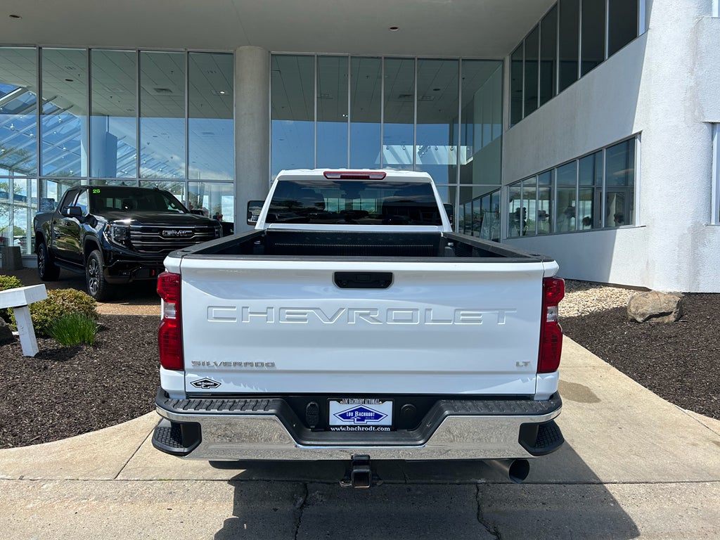 2025 Chevrolet Silverado LT