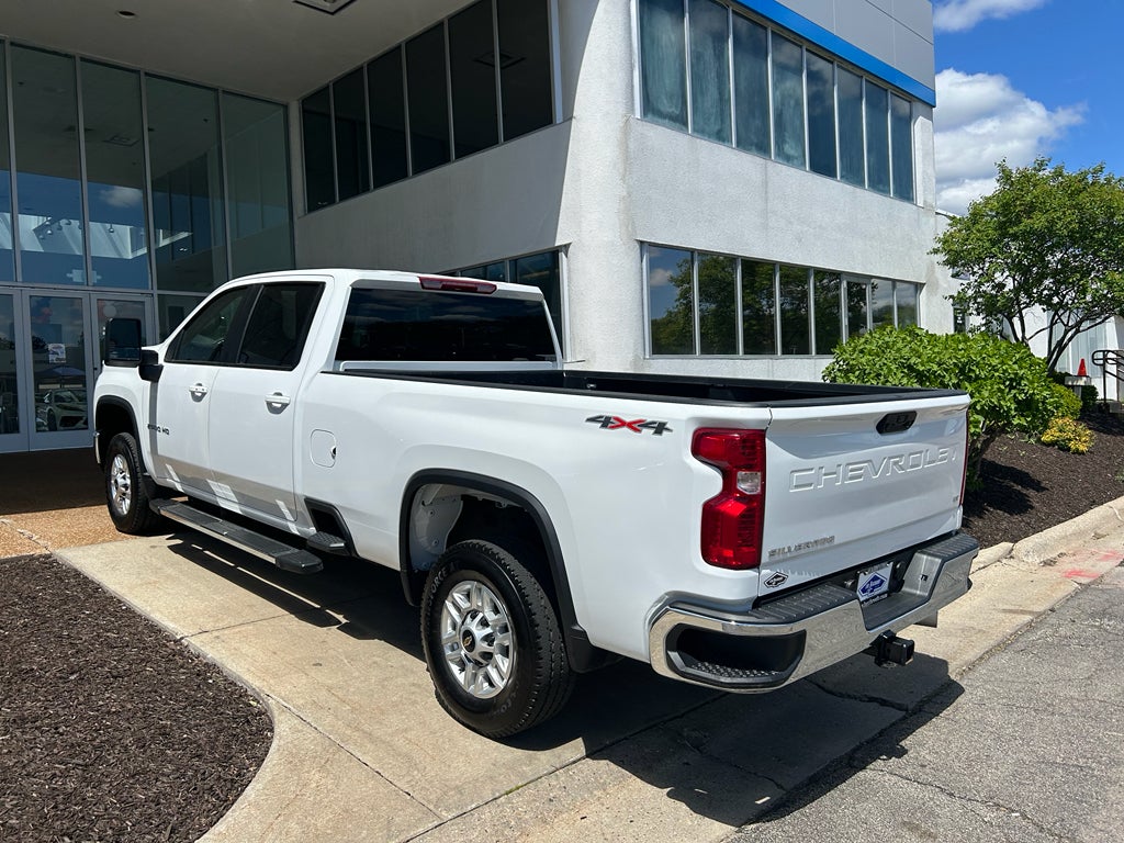 2025 Chevrolet Silverado LT