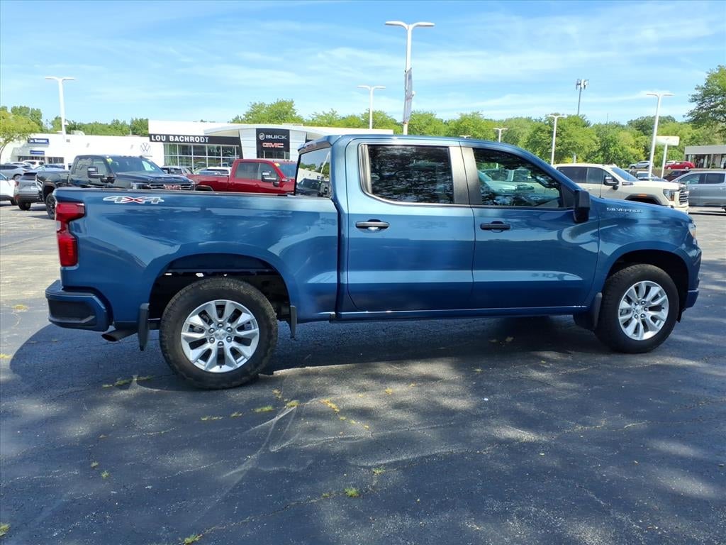 2024 Chevrolet Silverado Custom