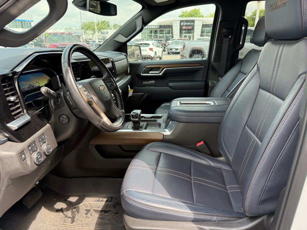 2022 Chevrolet Silverado High Country