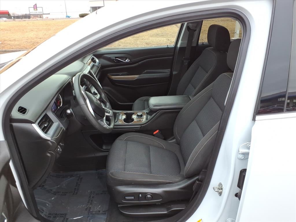 2023 GMC Acadia SLE