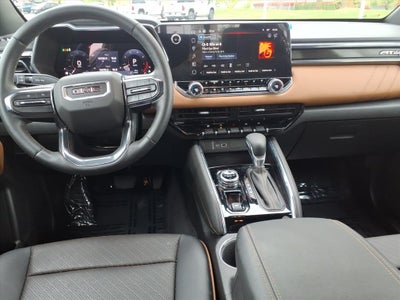 2024 GMC Canyon 4WD AT4