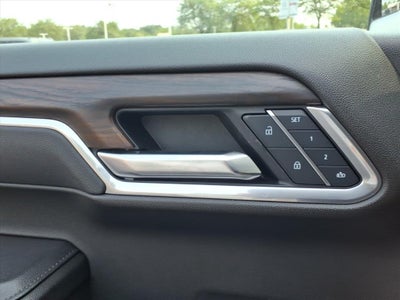2025 GMC Sierra SLT