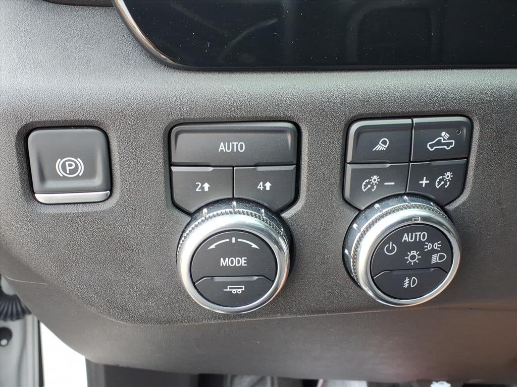 2025 GMC Sierra SLT