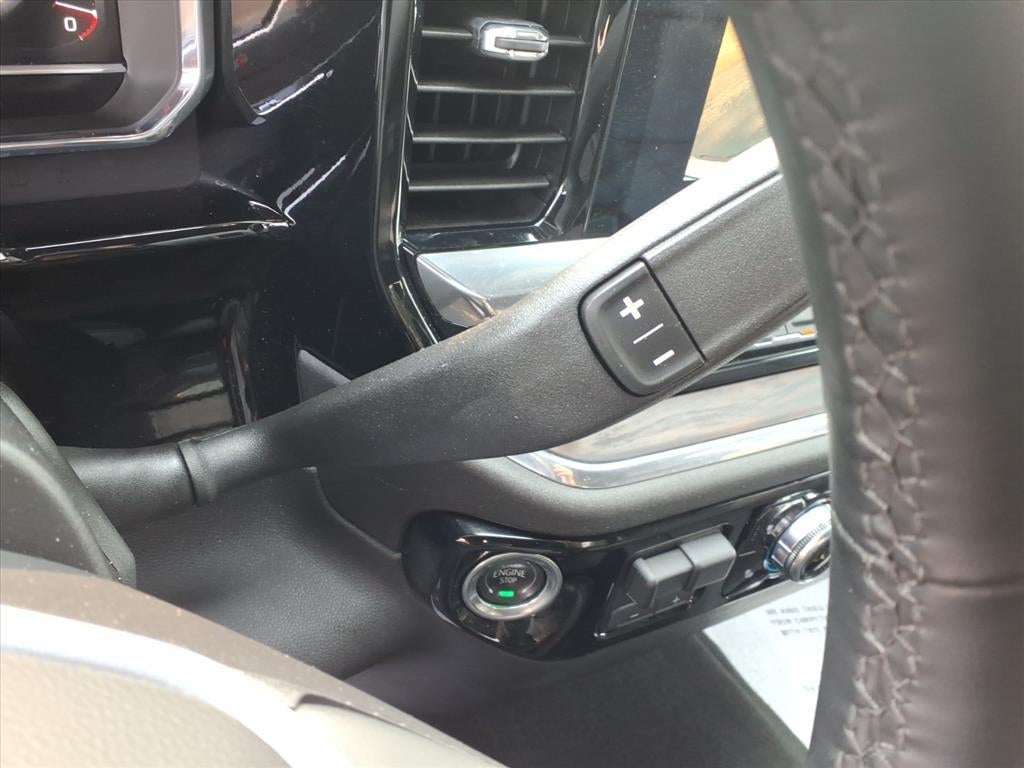 2025 GMC Sierra SLT
