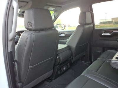 2025 GMC Sierra SLT