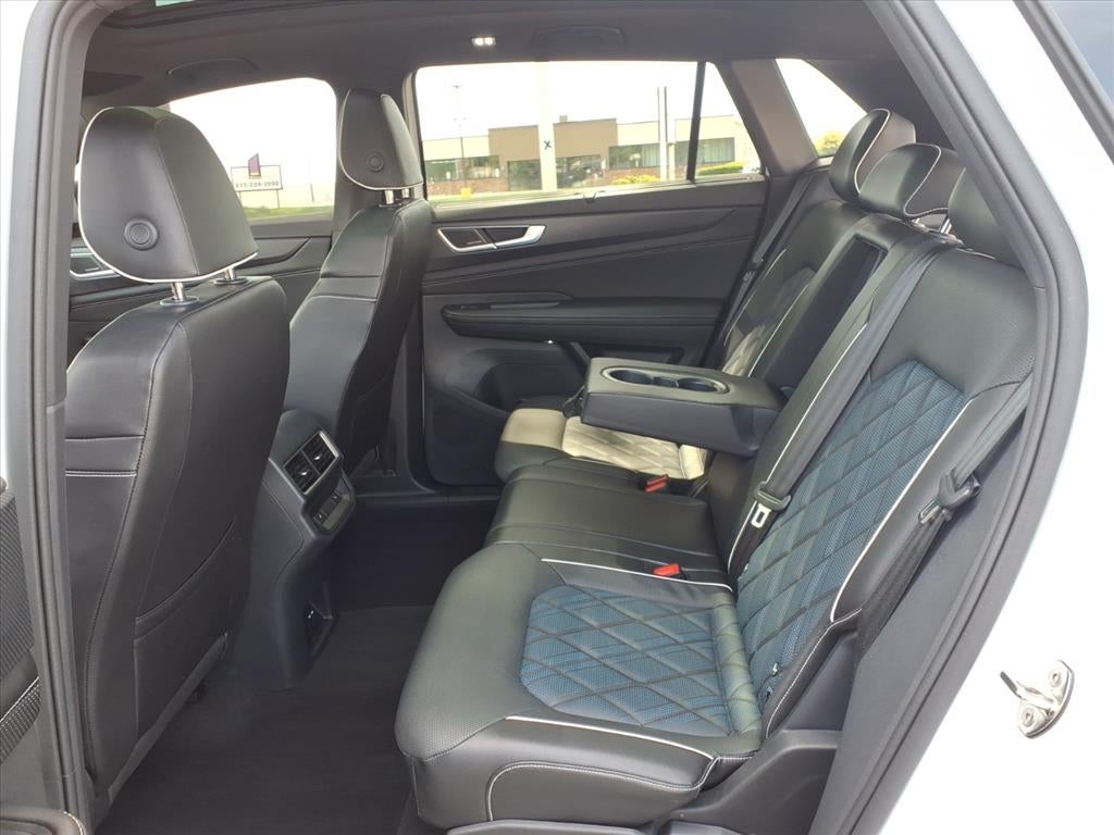 2024 Volkswagen Atlas Cross Sport 2.0T SEL Premium R-Line