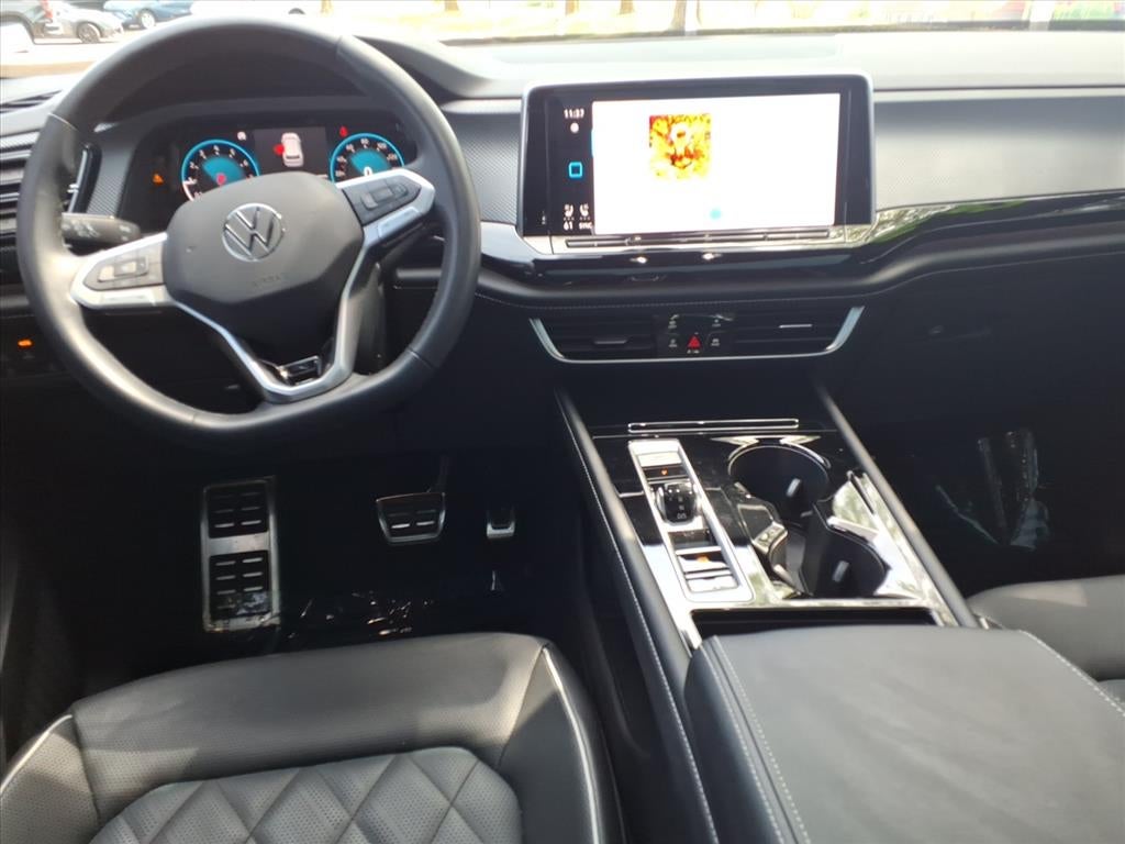 2024 Volkswagen Atlas Cross Sport 2.0T SEL Premium R-Line