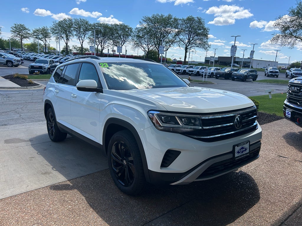 2023 Volkswagen Atlas 3.6L V6 SE w/Technology