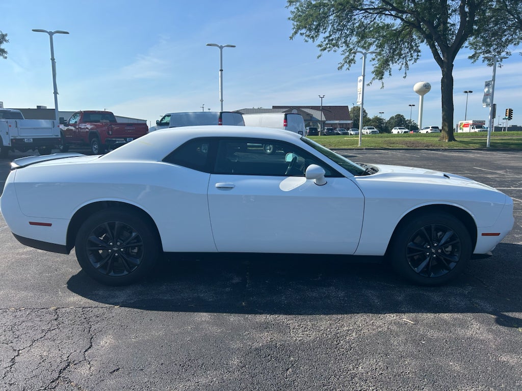 2023 Dodge Challenger SXT