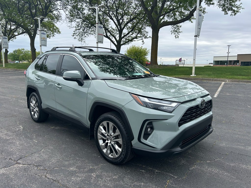 2023 Toyota RAV4 XLE Premium