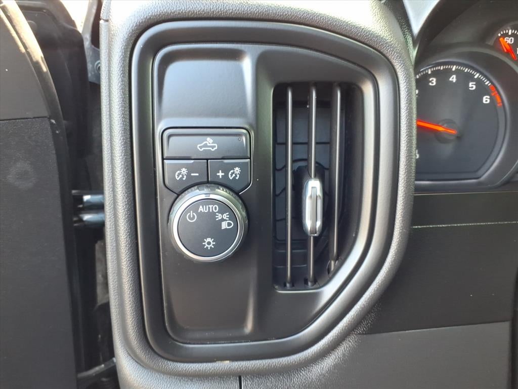 2021 Chevrolet Silverado Custom