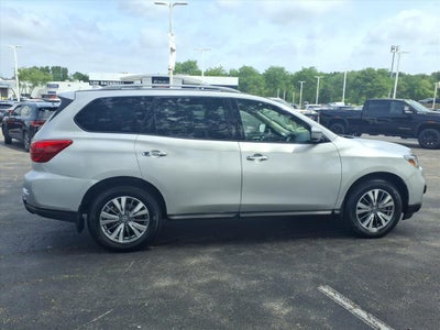2020 Nissan Pathfinder S