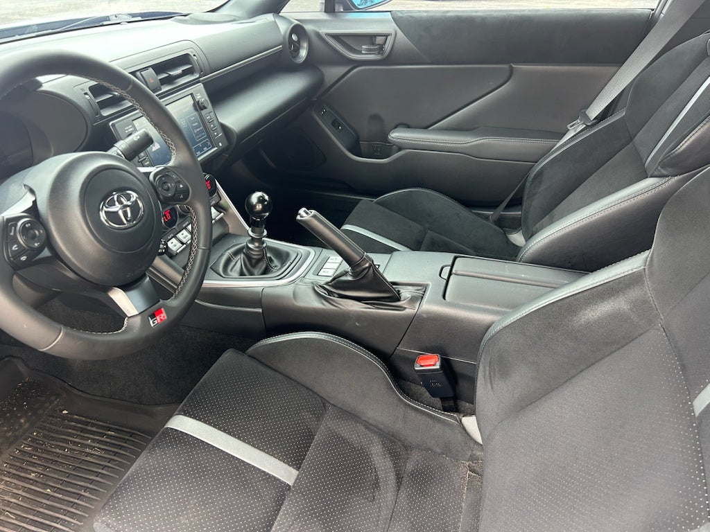 2024 Toyota GR86 Premium