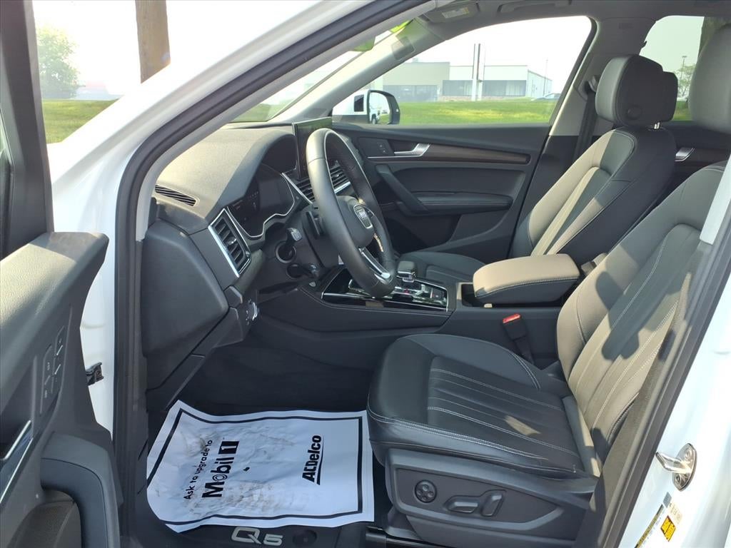 2023 Audi Q5 S line Premium Plus