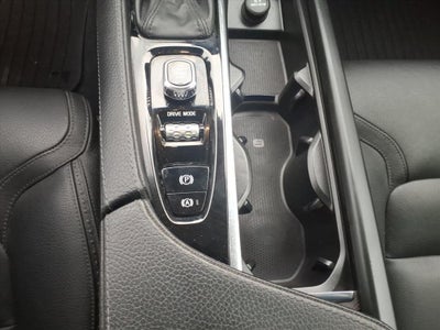 2018 Volvo V90 Cross Country T6