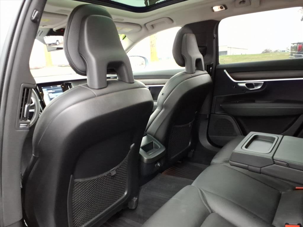 2018 Volvo V90 Cross Country T6